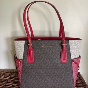 Michael Kors East West Voyager in Crimson Red Patchwork